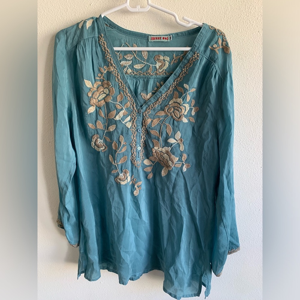 Johnny Was Blue Beige Embroidered V-Neck Tunic Rayon Women’s Rayon Medium M